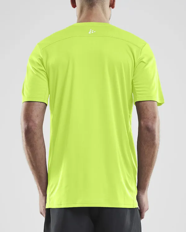 1907361-851000_RUSH SS TEE_Closeup3.jpg